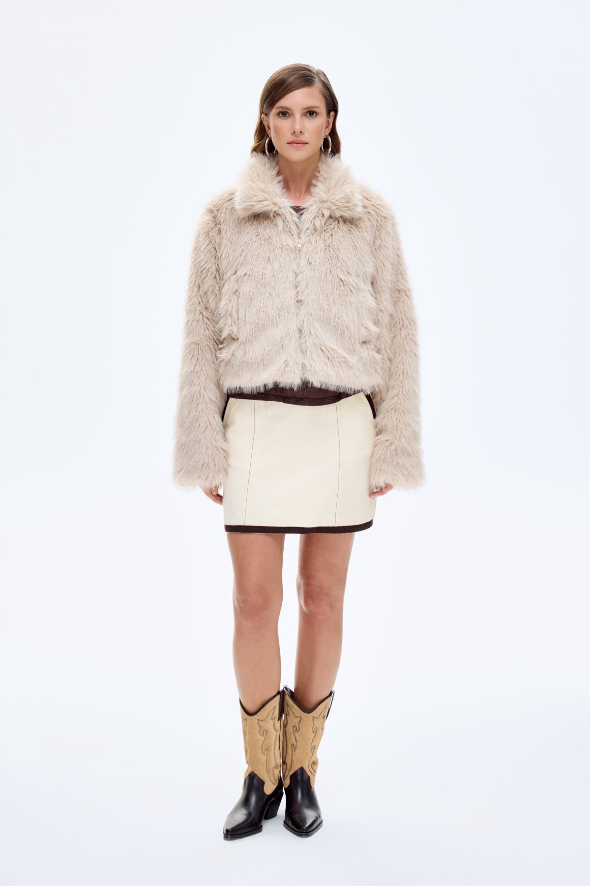 Fermuarlı Kısa Kürk Ceket Bej