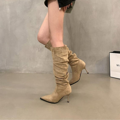 Zeyria Dökümlü Süet Diz Altı Çizme