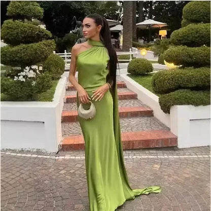 Boyundan Bağlamalı Elbise